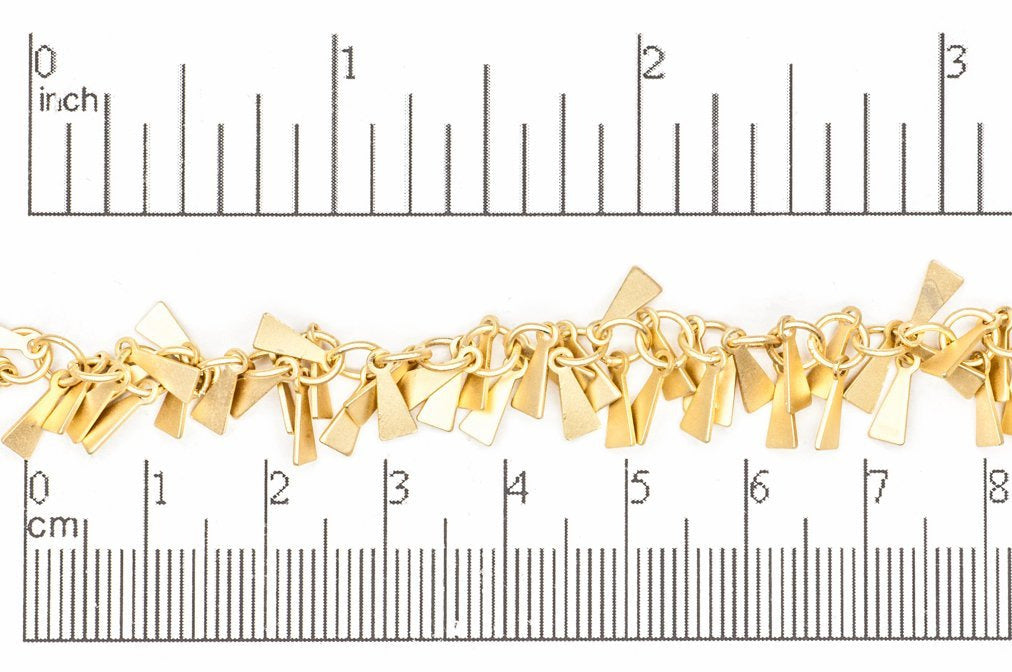 8mm Triangle Cluster Specialty Chain Sold by The Foot - CH 918